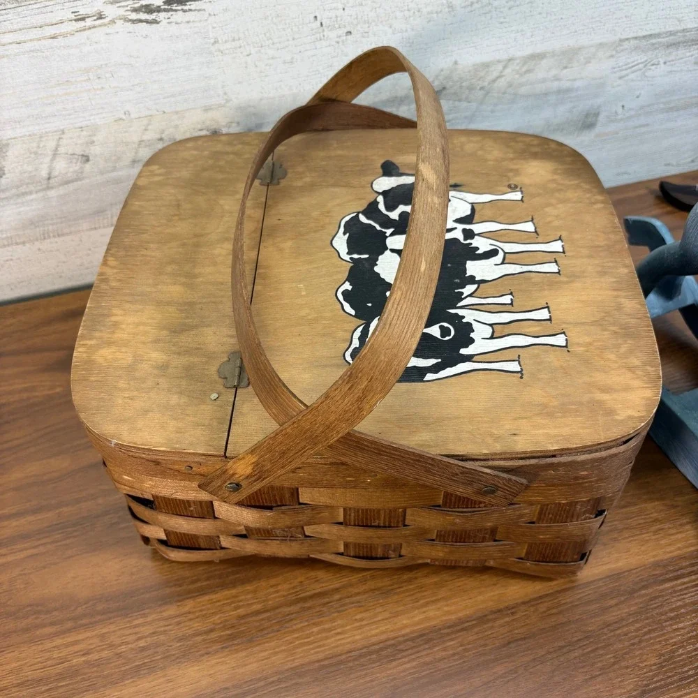 Vintage Woven Picnic Basket Hand Painted Cows‎ 13x12x6.5 Double Handle